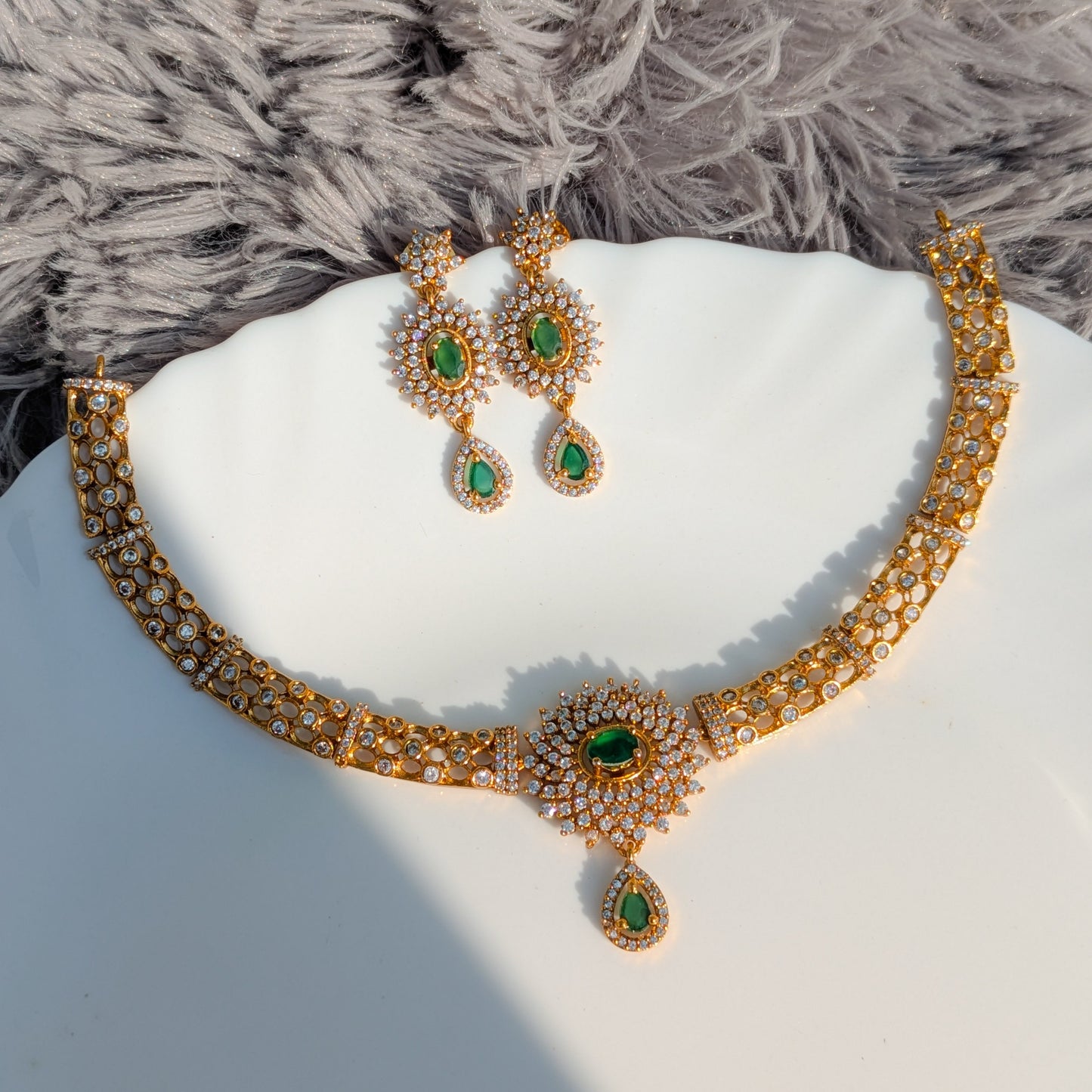 Tarini Necklace Set